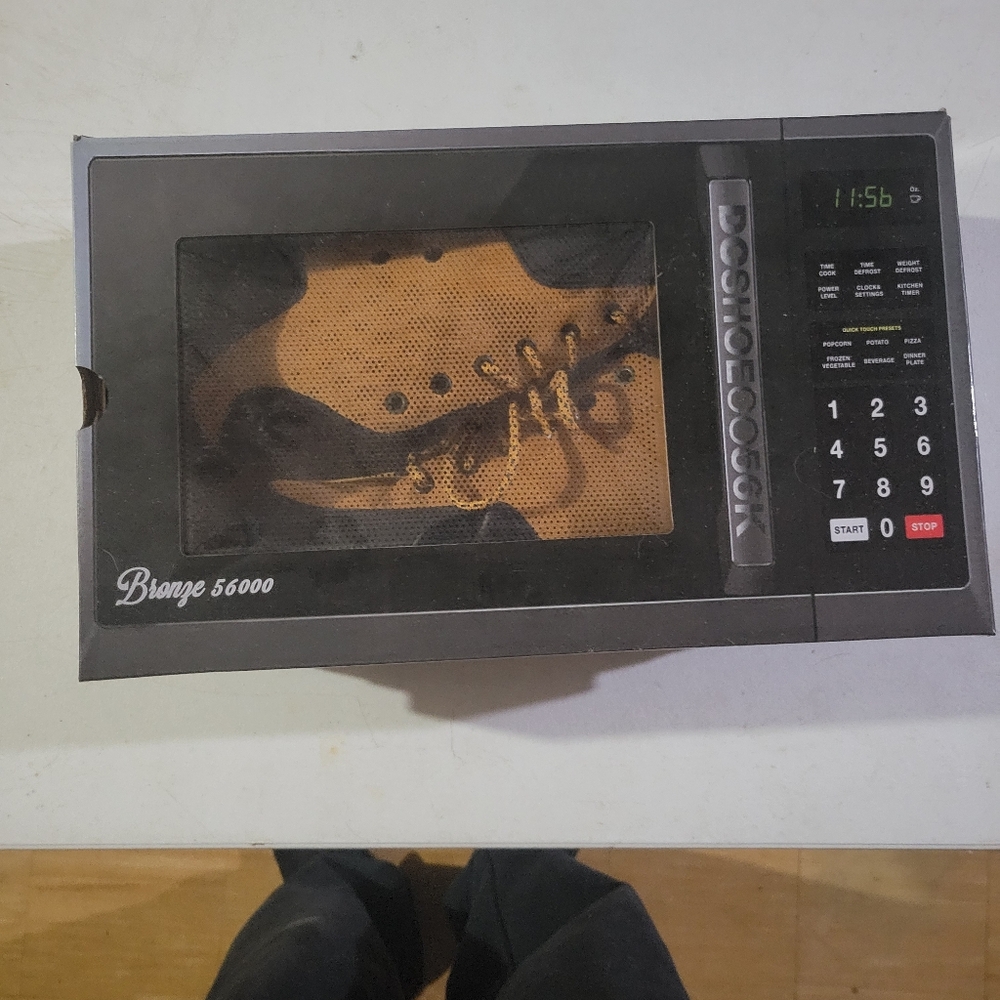 Dc shoes x b56k clockers 2 11.5 slightly used